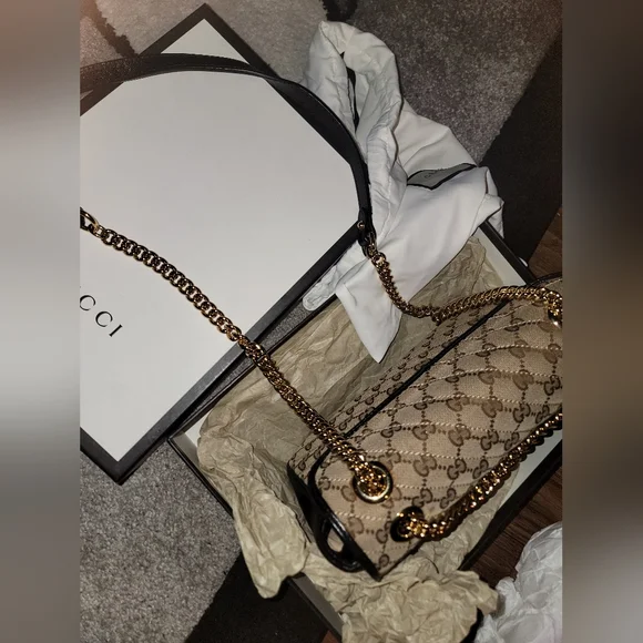 Authentic Gucci GG Marmont Matelasse Small Bag 443497 - Picture 5 of 14